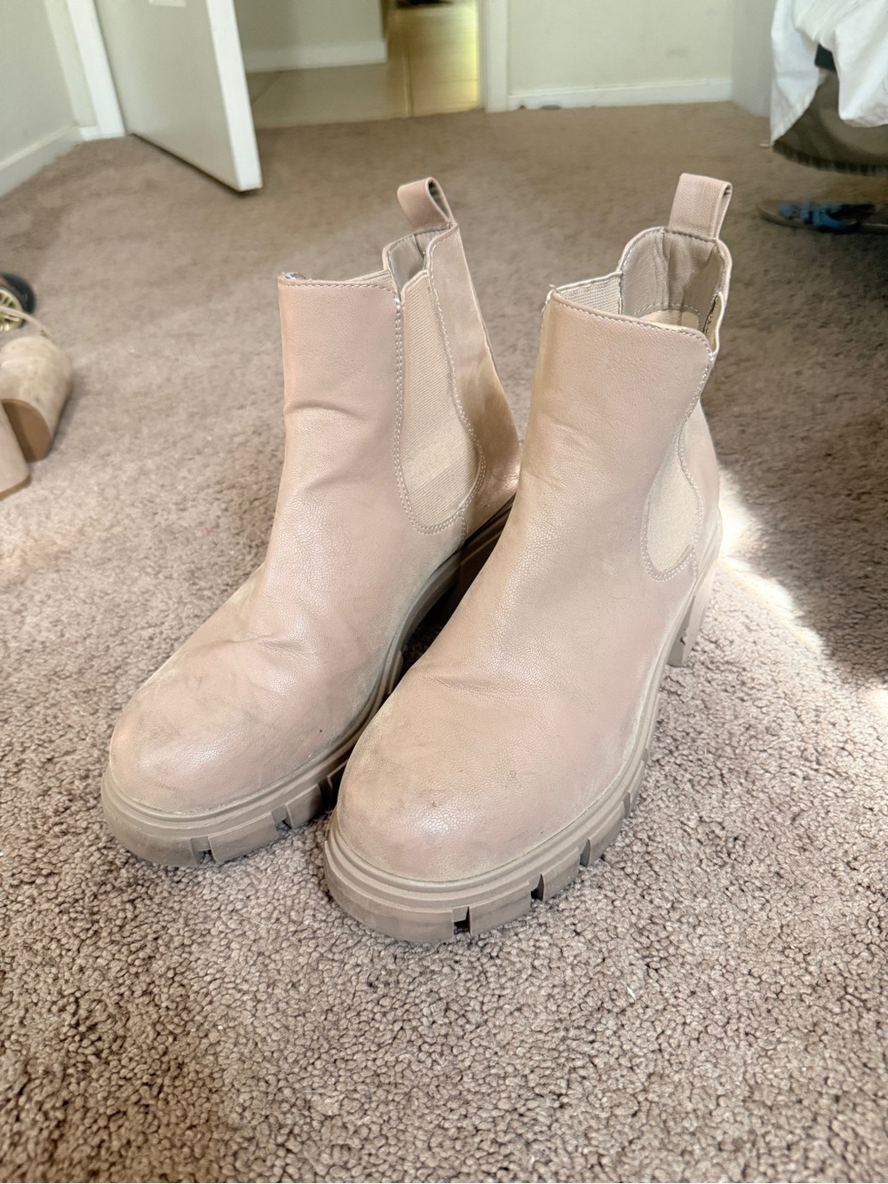 MIA Chelsea Boots - Nude